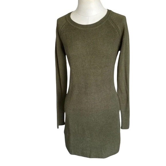 Francesca’s Alya olive green knit sweater dress size small - Picture 1 of 7